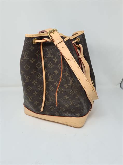 riparazione louis vuitton genova|Riparazione Louis Vuitton Neverfull .